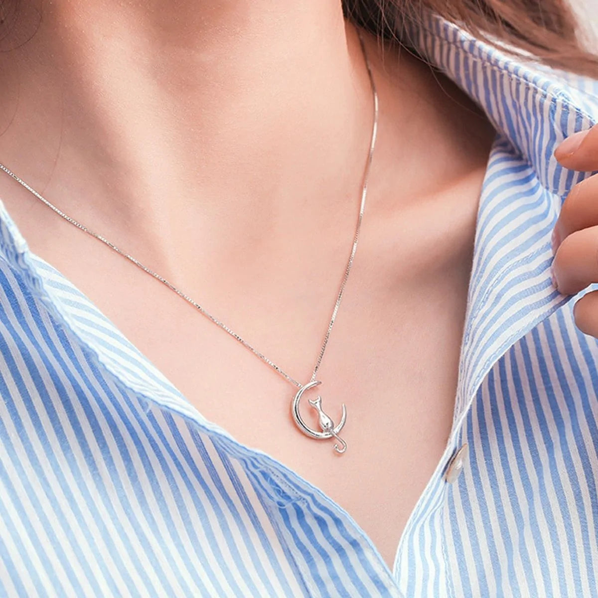Enchanting Cat Moon Necklace - Silver or Gold